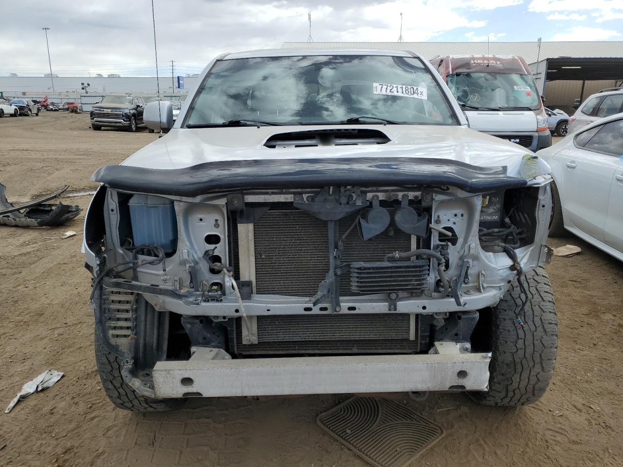 2011 Toyota Tacoma VIN 3TMMU4FN6BM035271 Copart auction photo, front end damage thumbnail 5