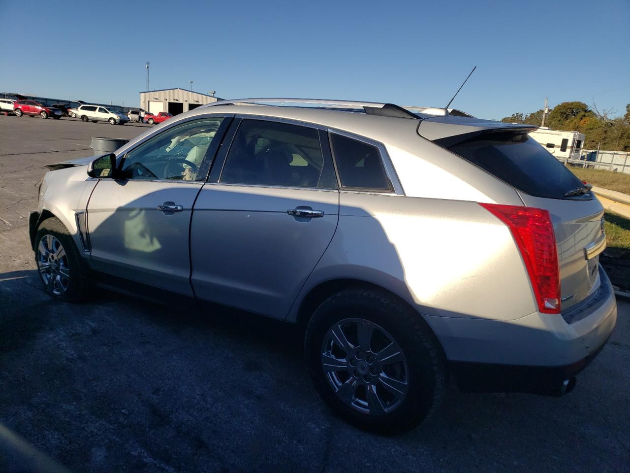 2015 Cadillac SRX VIN 3GYFNEE35FS581356 Copart auction photo, front end damage thumbnail 2