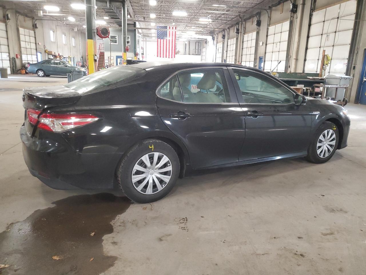 2020 Toyota Camry VIN 4T1E31AK3LU011876 Copart auction photo, rear end / minor dent/scratches damage thumbnail 3