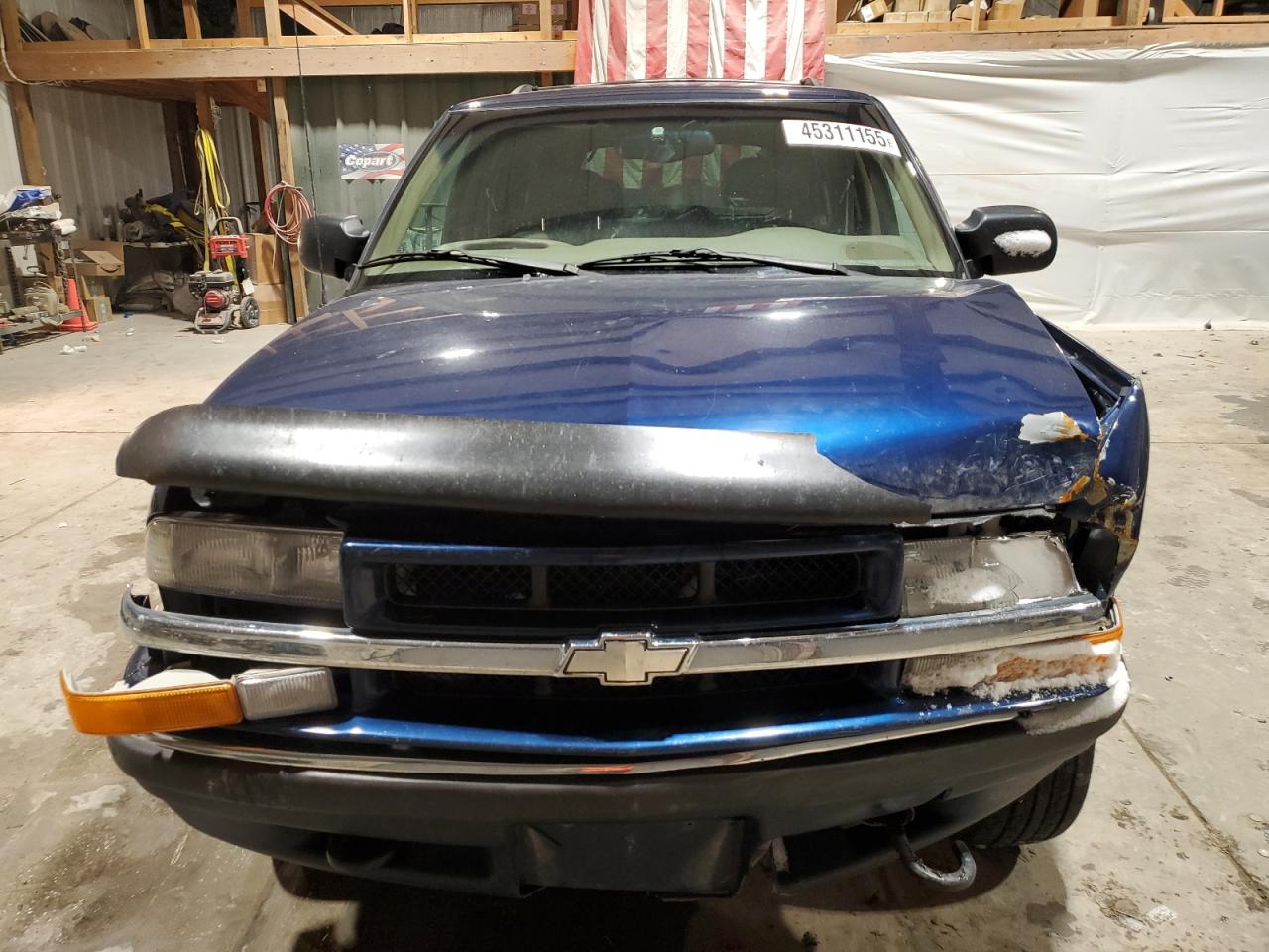1999 Chevrolet Blazer VIN 1GNDT13WXX2190801 Copart auction photo, front end damage thumbnail 5