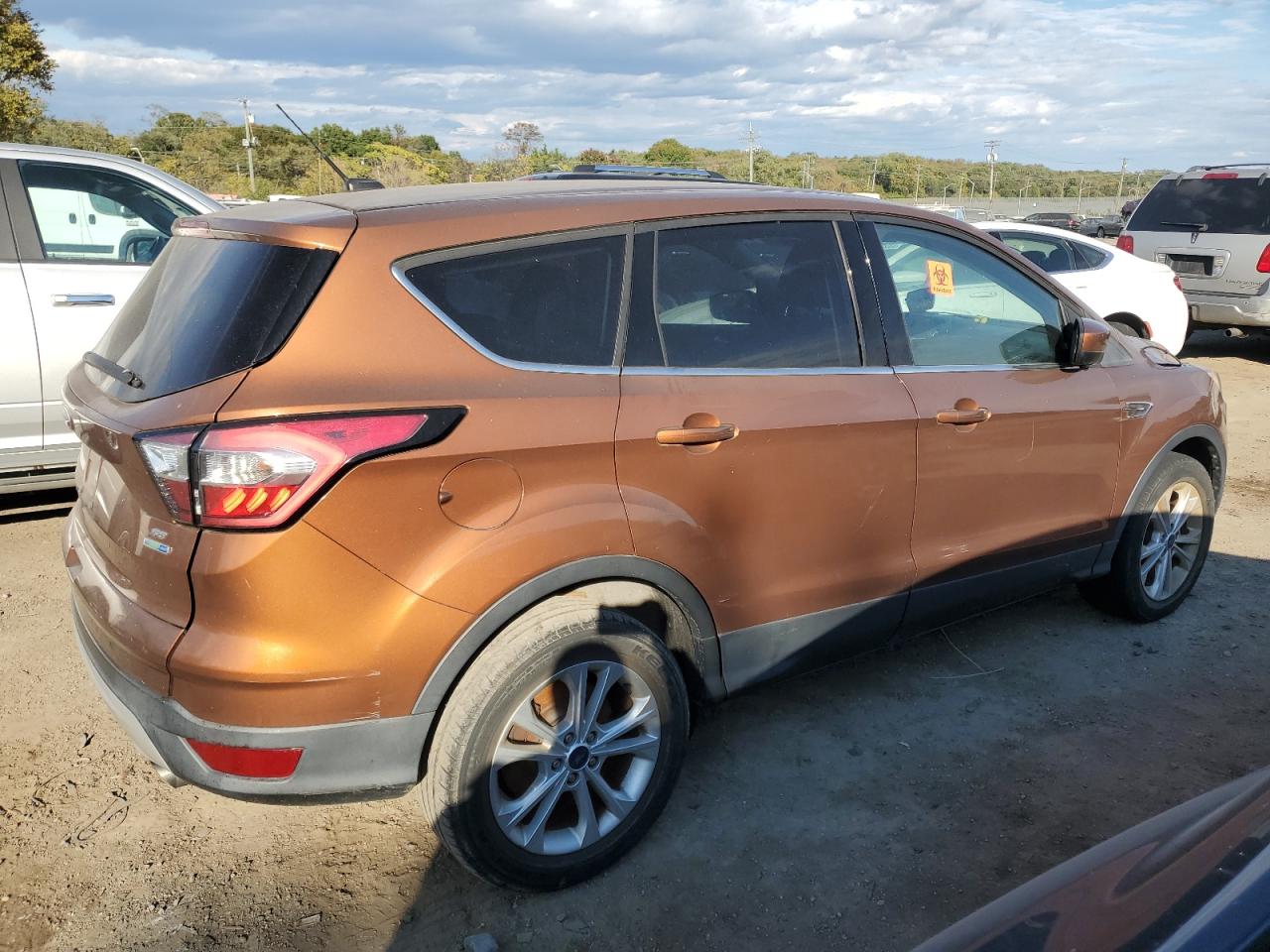 2017 Ford Escape VIN 1FMCU9GD5HUB74502 Copart auction photo, front end / minor dent/scratches damage thumbnail 3