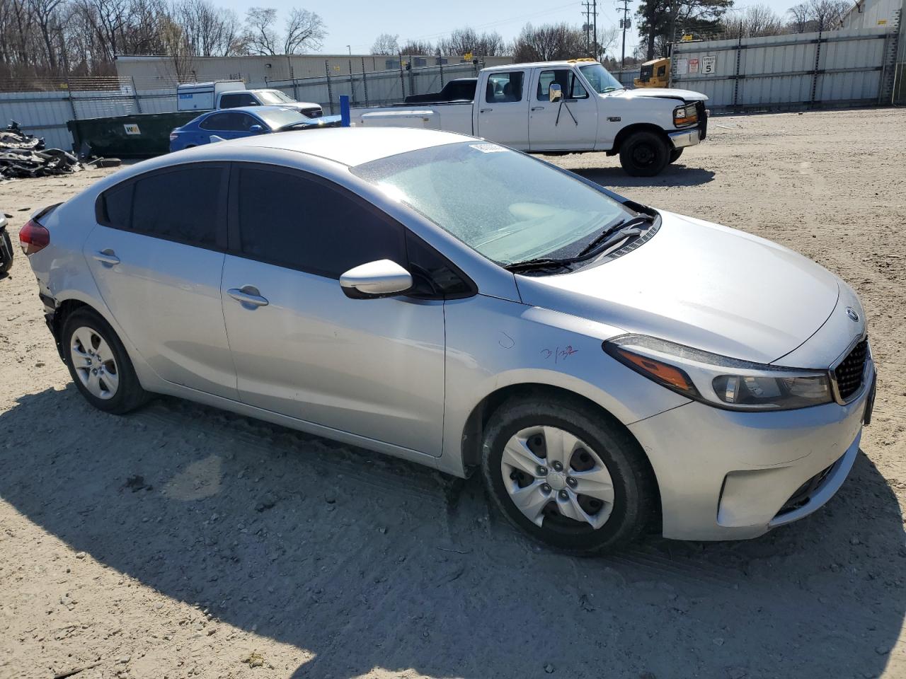 2017 KIA Forte VIN 3KPFK4A75HE052914 Copart auction photo, rear end / front end damage thumbnail 4