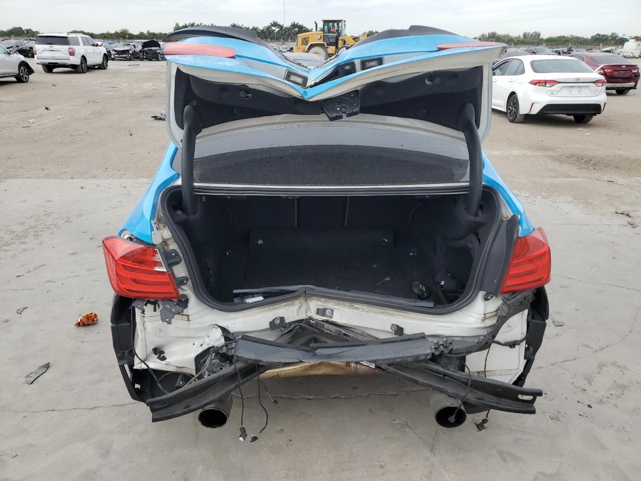 2015 BMW 3er VIN WBA3A9C53FK472726 Copart auction photo, rear end damage thumbnail 6