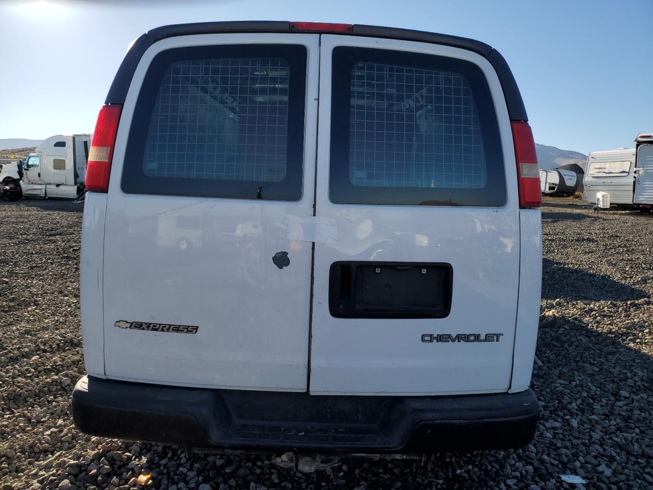 2006 Chevrolet Express VIN 1GCHG39U661163311 Copart auction photo, all over damage thumbnail 6