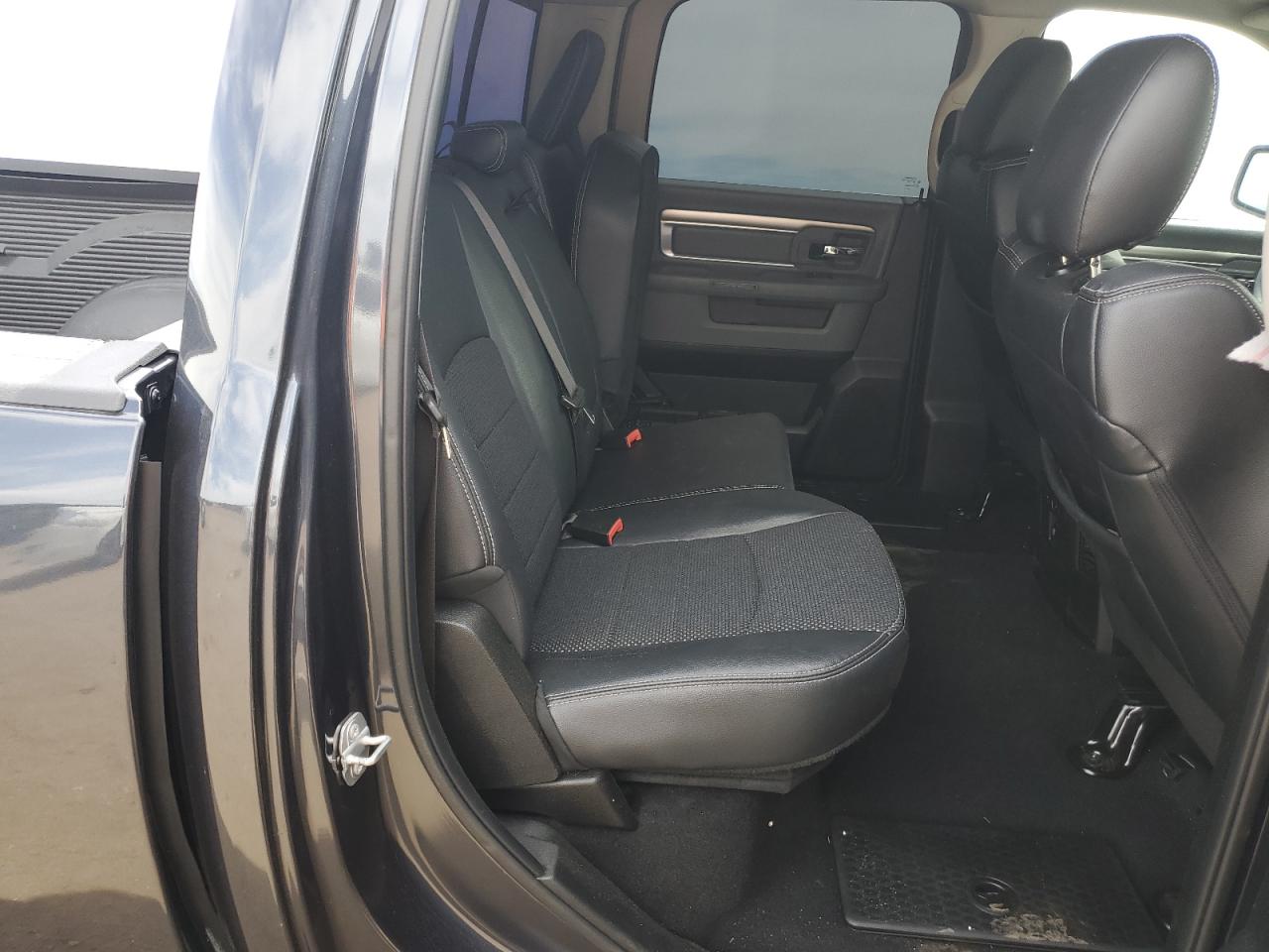 2019 RAM 1500 VIN 1C6RR7LT8KS583279 Copart auction photo, all over / undercarriage damage thumbnail 10