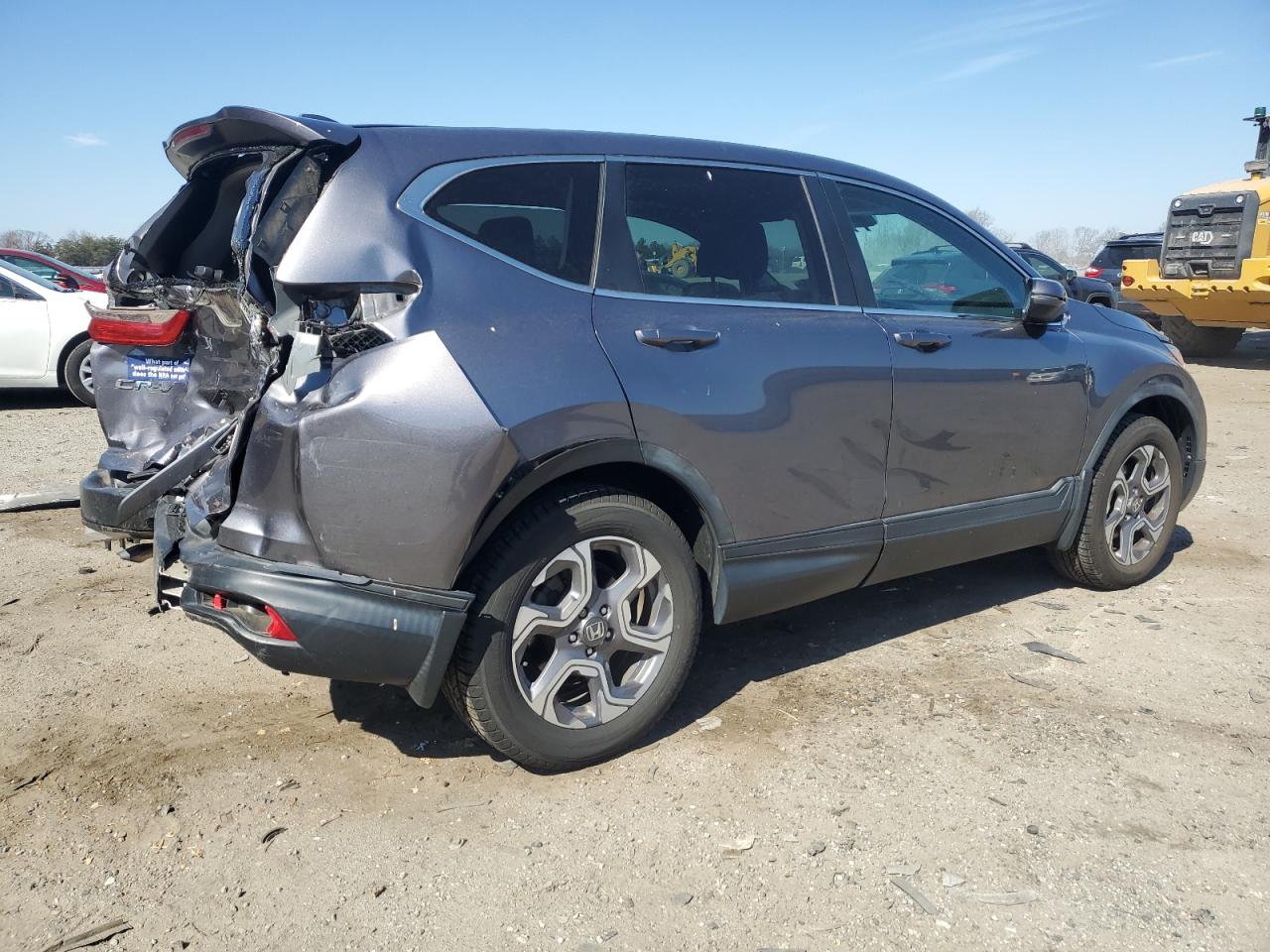 2018 Honda CR-V VIN 7FARW2H52JE058054 Copart auction photo, rear end / minor dent/scratches damage thumbnail 3
