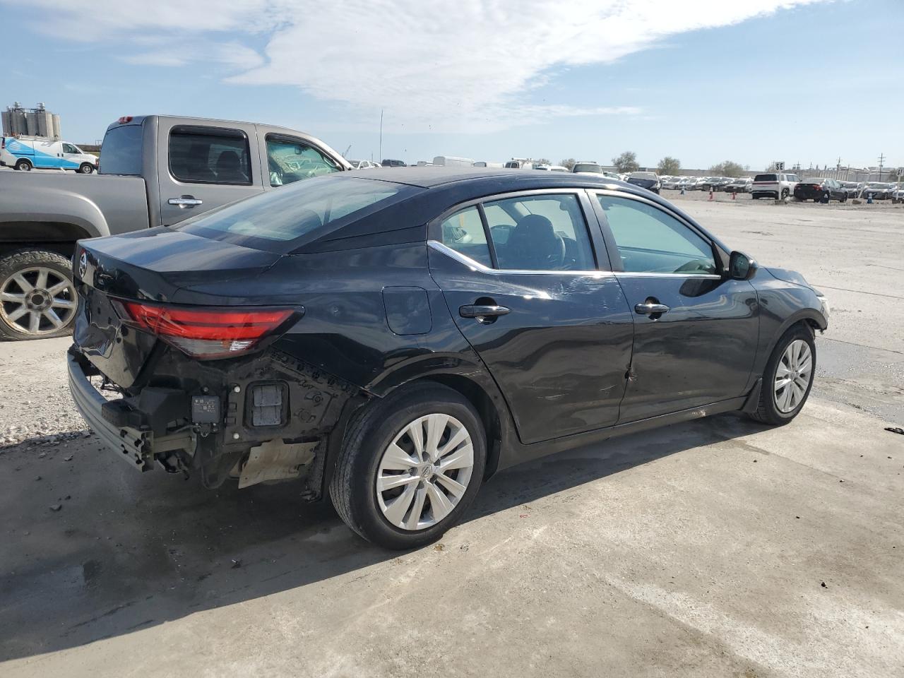 2020 Nissan Sentra VIN 3N1AB8BV3LY206111 Copart auction photo, front end / rear end damage thumbnail 3