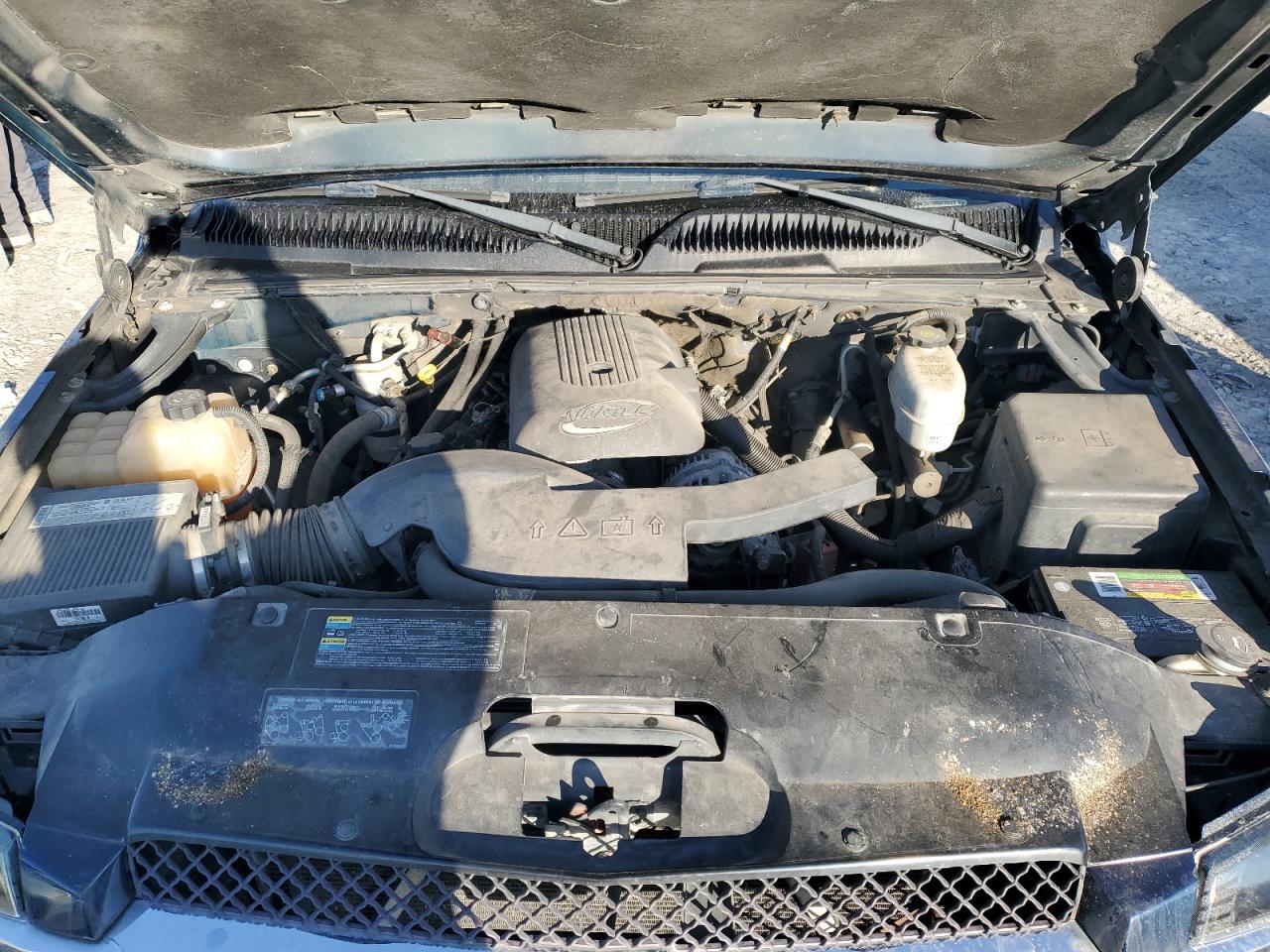 2005 Chevrolet Avalanche VIN 3GNEC12Z75G137283 Copart auction photo, front end damage thumbnail 11