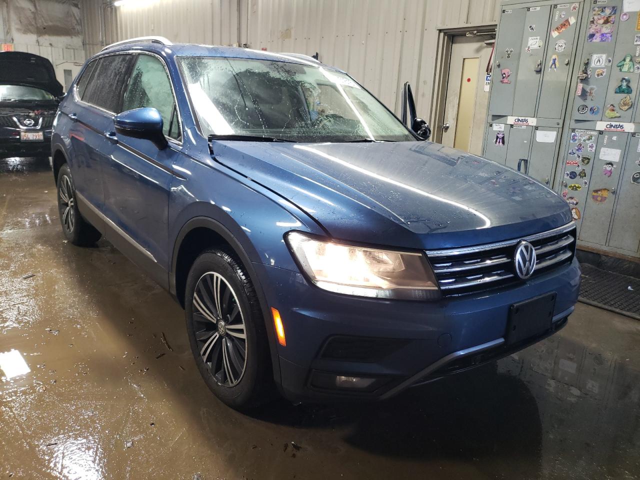 2019 Volkswagen Tiguan VIN 3VV2B7AXXKM013797 Copart auction photo, side / front end damage thumbnail 4