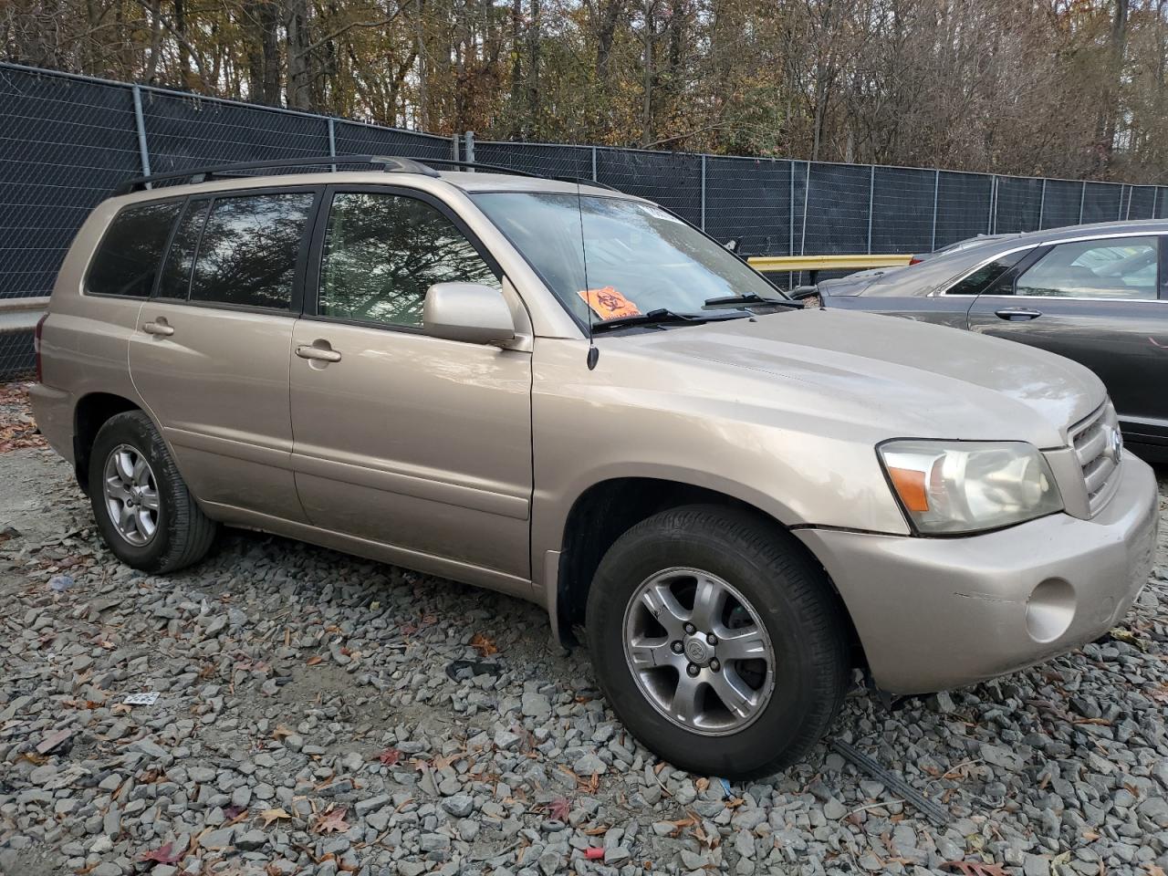 2004 Toyota Highlander VIN JTEDP21A340027758 Copart auction photo, minor dent/scratches damage thumbnail 4