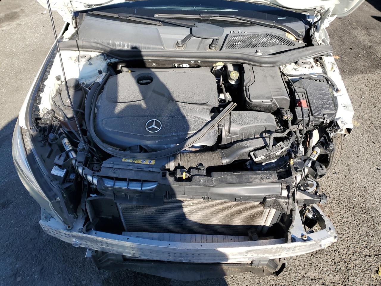 2015 Mercedes-Benz CLA-klasse VIN WDDSJ4GB4FN183957 Copart auction photo, all over damage thumbnail 11