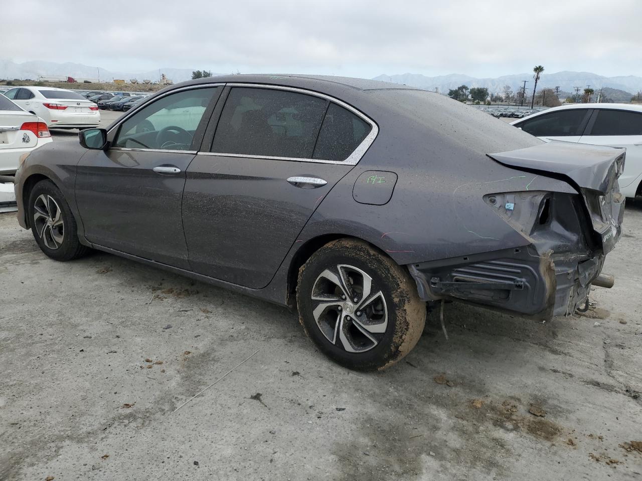 2016 Honda Accord VIN 1HGCR2F32GA045818 Copart auction photo, rear end / top/roof damage thumbnail 2