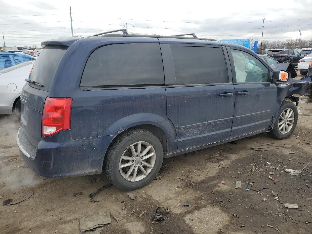 2013 Dodge Caravan VIN 2C4RDGCG5DR795393 Copart auction photo, front end damage thumbnail 3