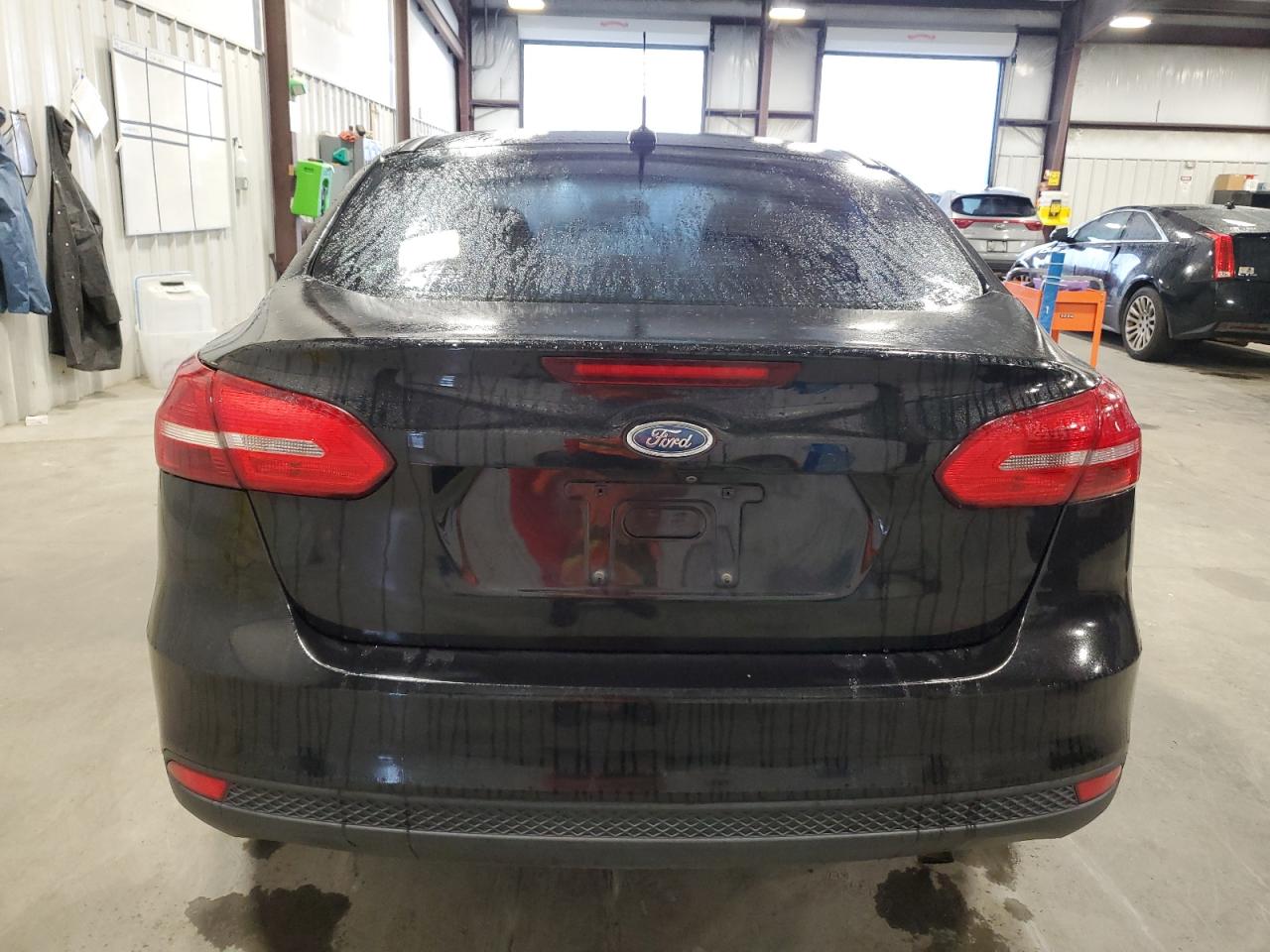 2015 Ford Focus VIN 1FADP3F28FL310689 Copart auction photo, minor dent/scratches damage thumbnail 6