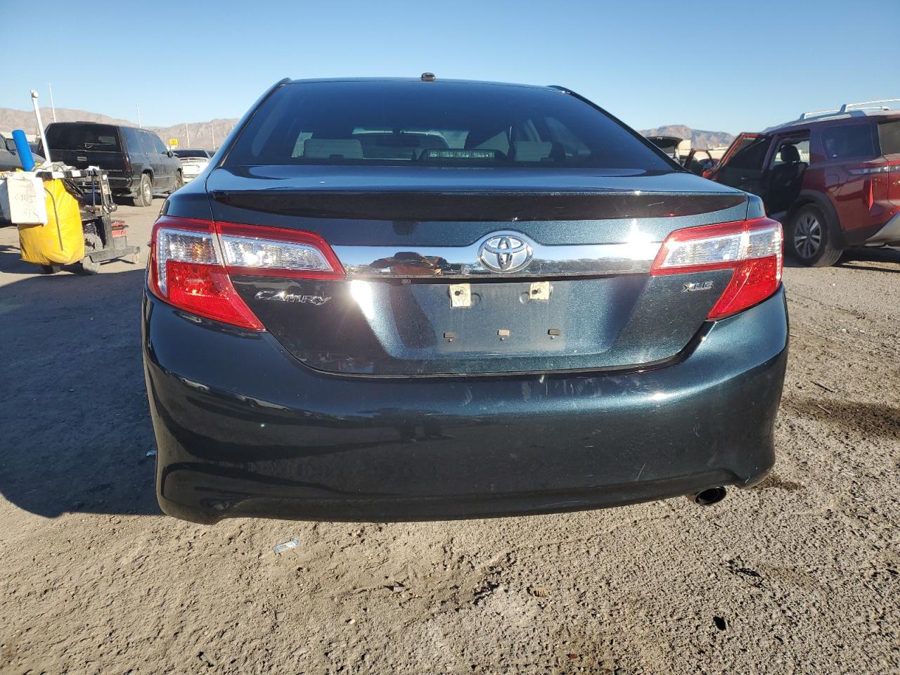 2014 Toyota Camry VIN 4T4BF1FK7ER385094 Copart auction photo, side / front end damage thumbnail 6