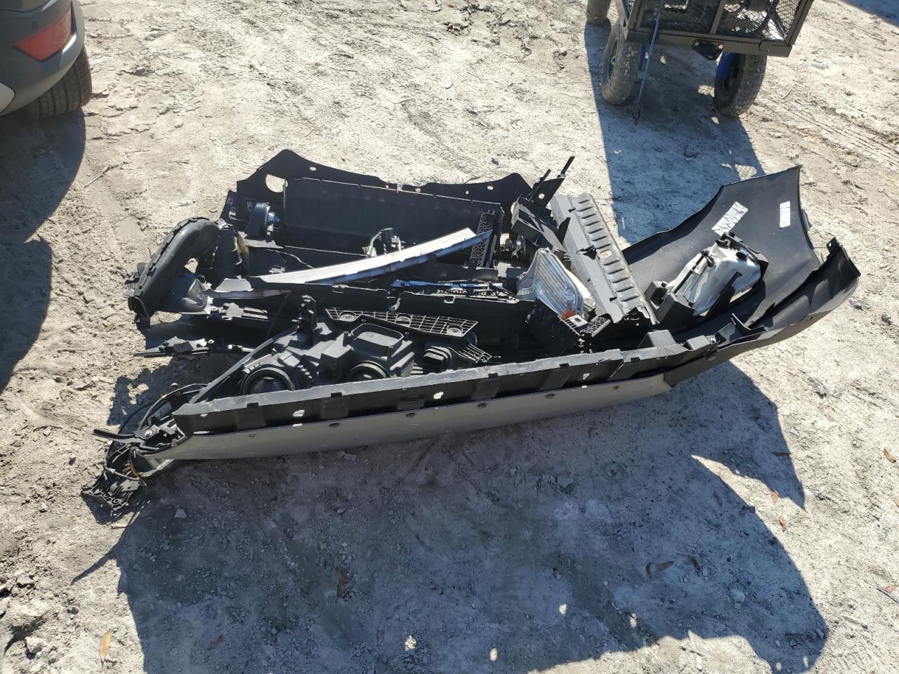 2017 Ford Escape VIN 1FMCU0GD3HUB90550 Copart auction photo, front end damage thumbnail 15
