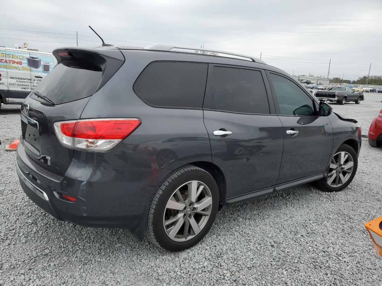 2014 Nissan Pathfinder VIN 5N1AR2MN5EC734842 Copart auction photo, front end damage thumbnail 3
