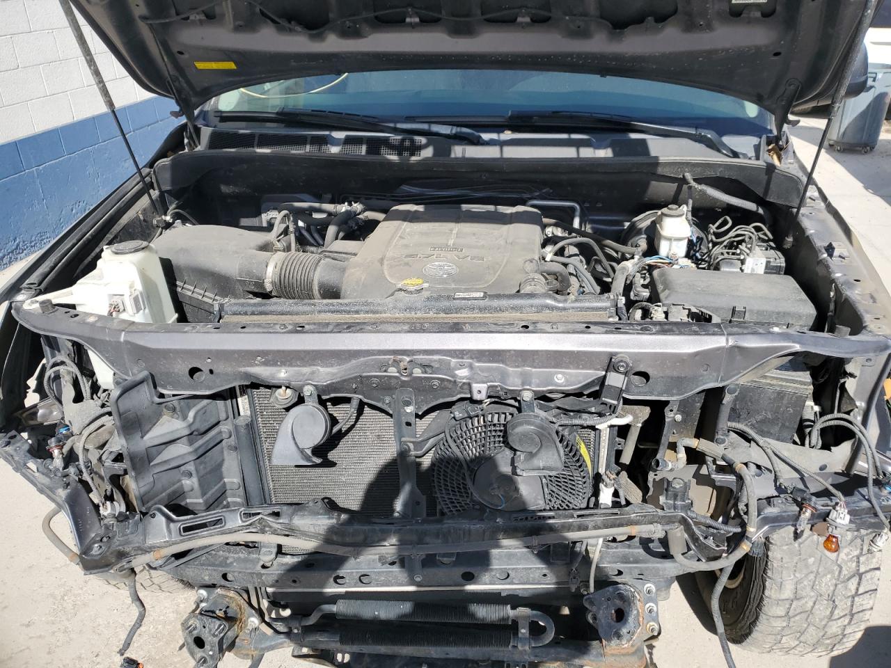 2015 Toyota Sequoia VIN 5TDBY5G19FS116946 Copart auction photo, front end / rear end damage thumbnail 12