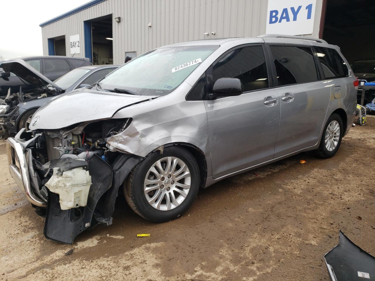 2011 Toyota Sienna VIN 5TDYK3DC7BS036982