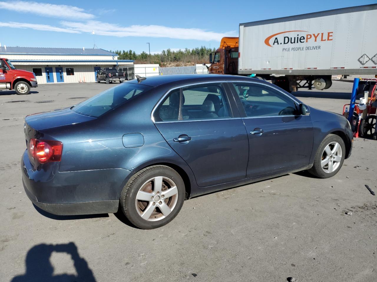2009 Volkswagen Jetta VIN 3VWRZ71K19M038835 Copart auction photo, front end damage thumbnail 3