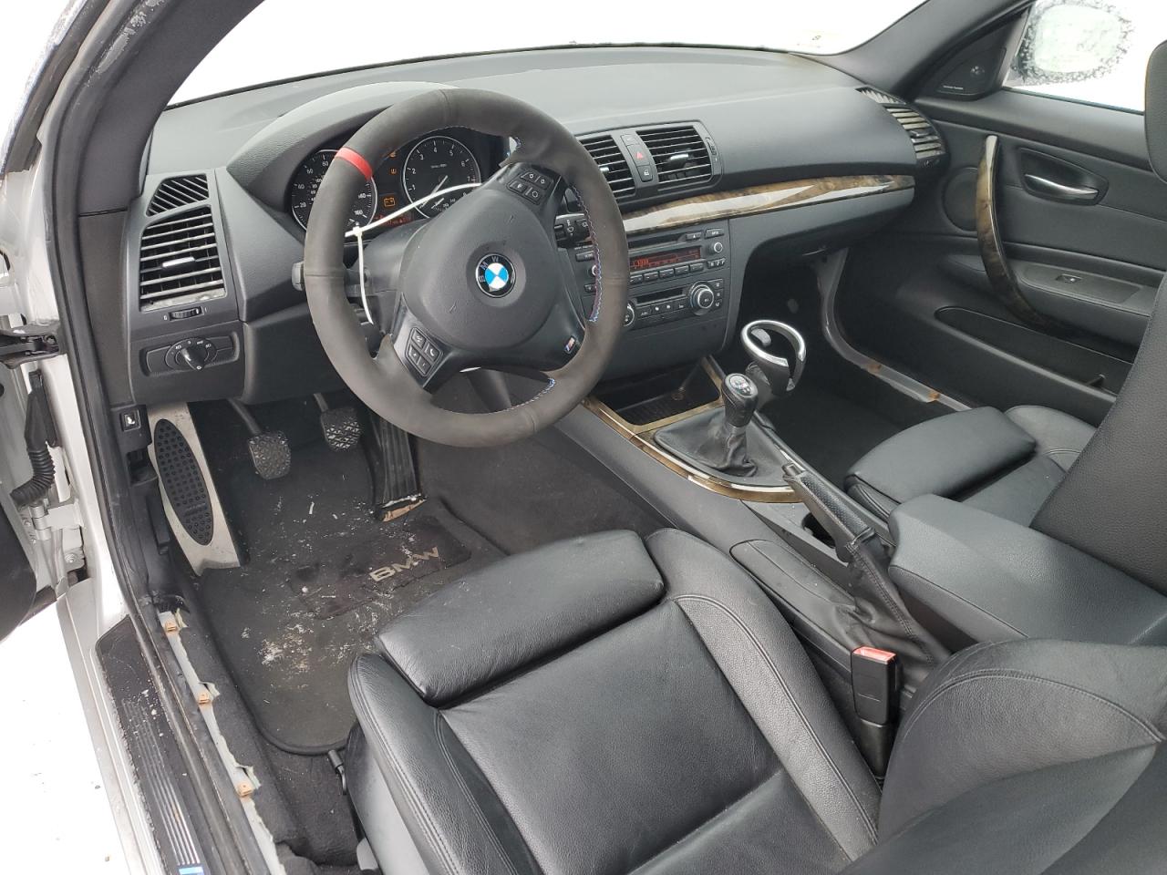 2011 BMW 1er VIN WBAUC9C5XBVM11106 Copart auction photo, water/flood damage thumbnail 8
