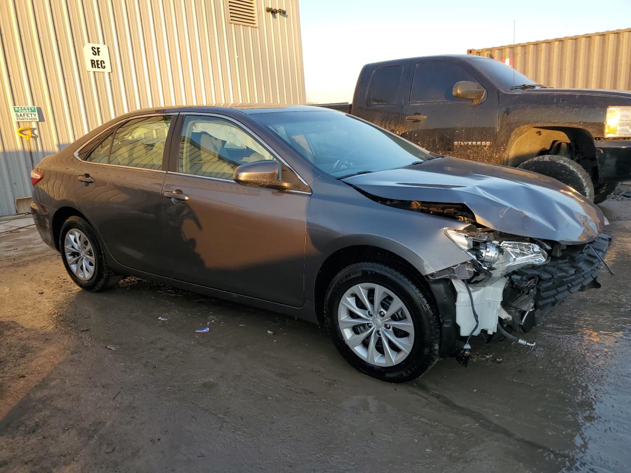 2016 Toyota Camry VIN 4T1BF1FK9GU540497 Copart auction photo, front end damage thumbnail 4