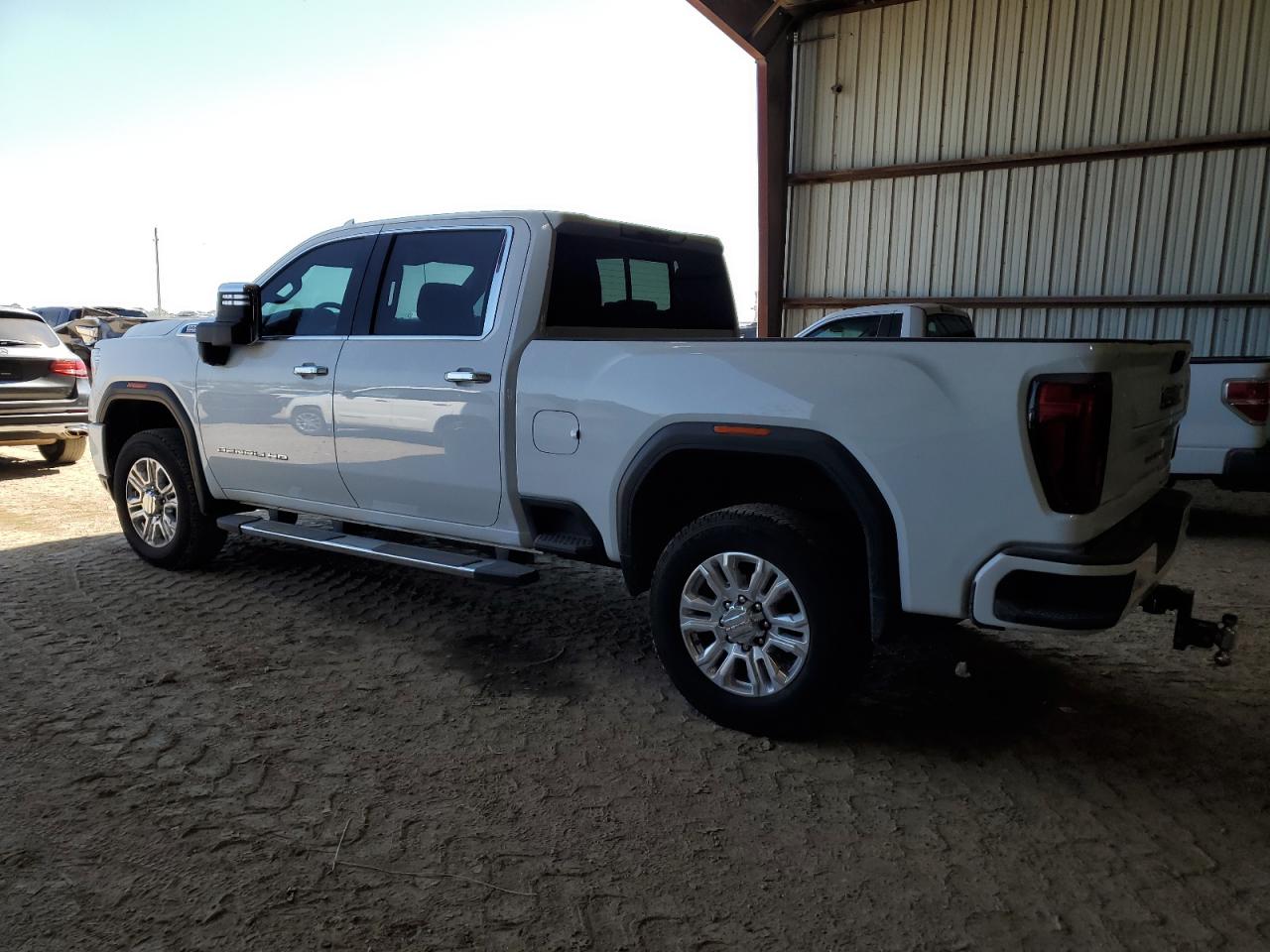 2022 GMC Sierra VIN 1GT49REY9NF104582 Copart auction photo, vandalism / minor dent/scratches damage thumbnail 2