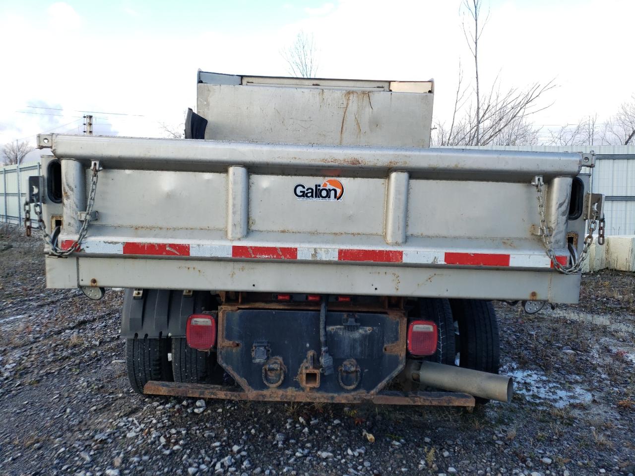 2018 GMC Sierra VIN 1GD32WCY1JF118712 Copart auction photo, front end / side damage thumbnail 6