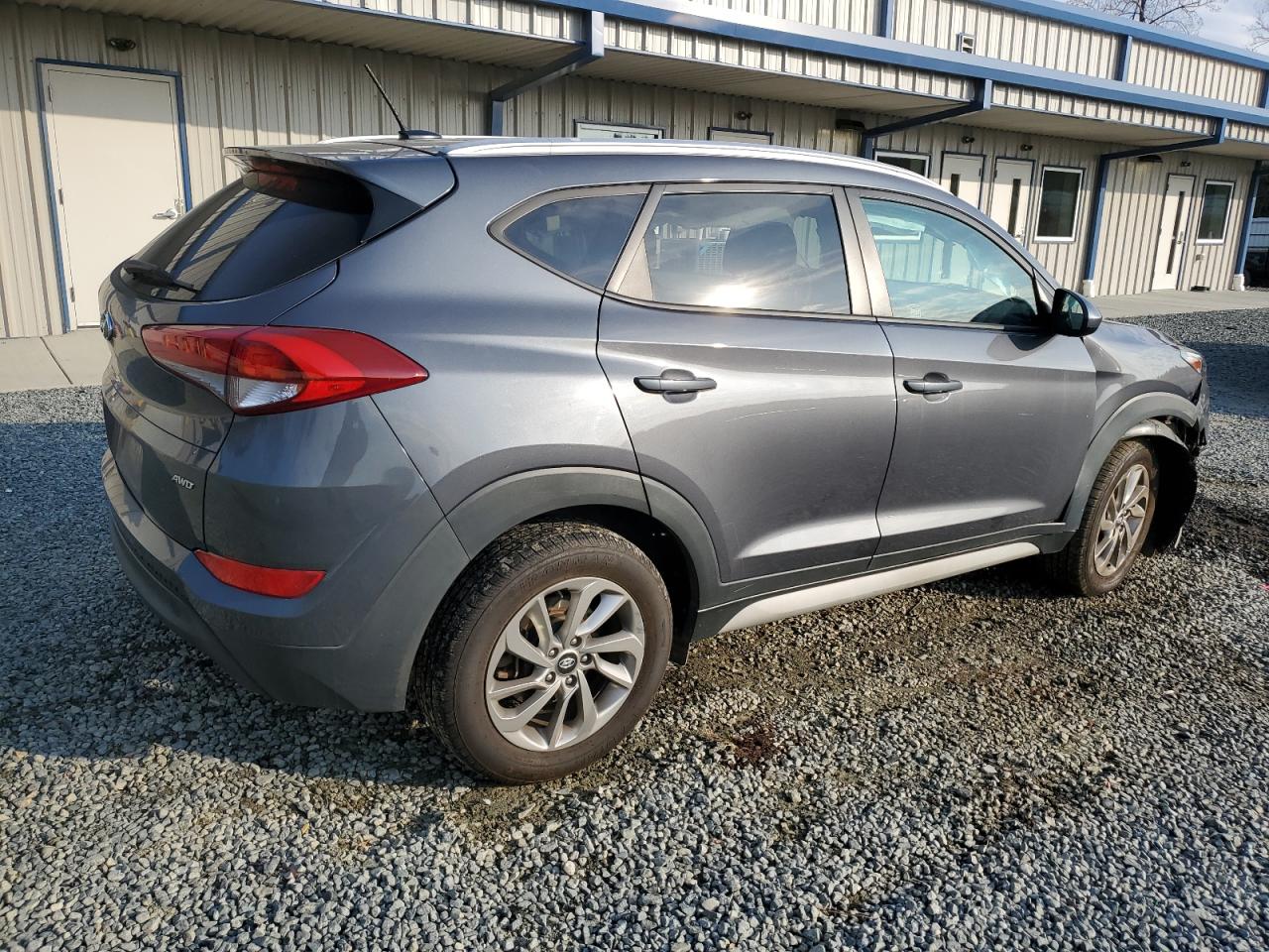 2017 Hyundai Tucson VIN KM8J3CA43HU510549 Copart auction photo, front end / undercarriage damage thumbnail 3