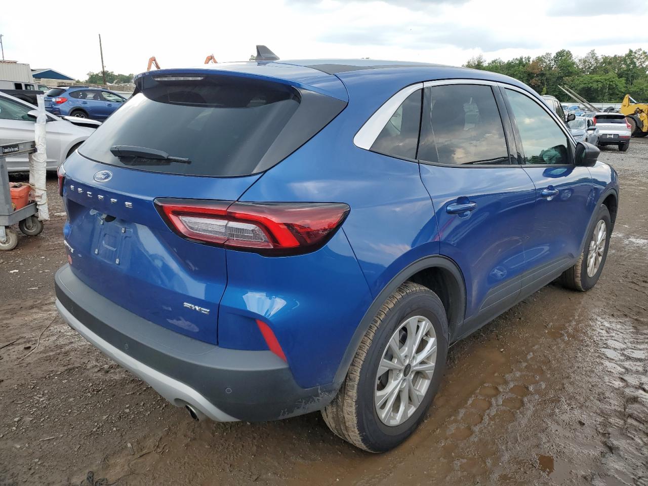 2023 Ford Escape VIN 1FMCU9GN5PUA18368 Copart auction photo, side / front end damage thumbnail 3