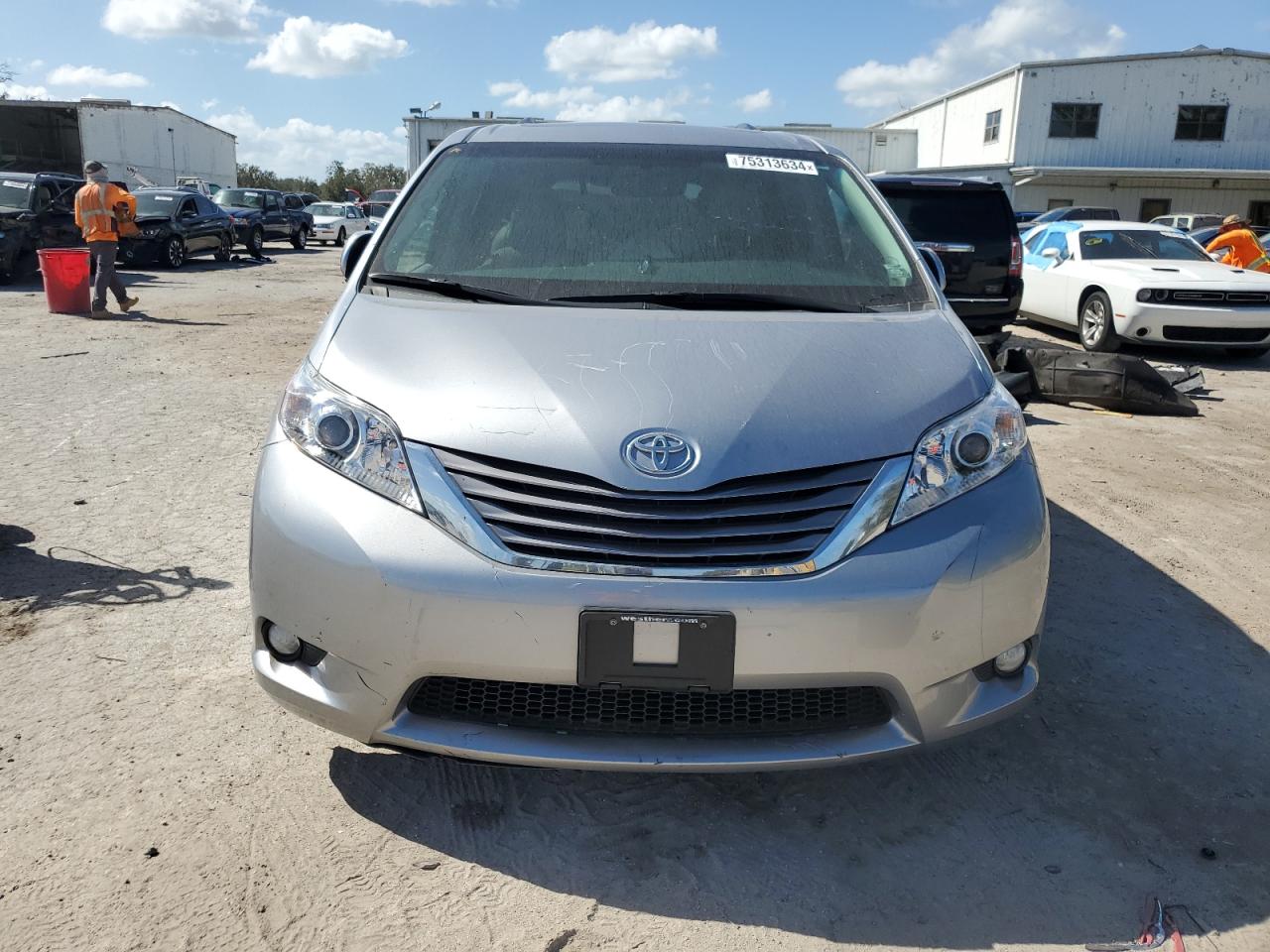 2017 Toyota Sienna VIN 5TDYZ3DC9HS797176 Copart auction photo, all over / water/flood damage thumbnail 5