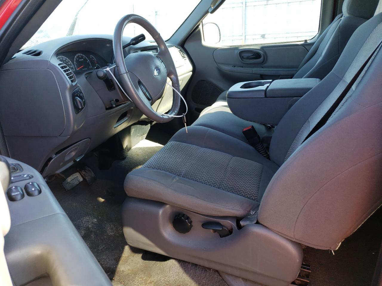 2003 Ford F-150 VIN 2FTRX18L43CA27335 Copart auction photo, front end damage thumbnail 7