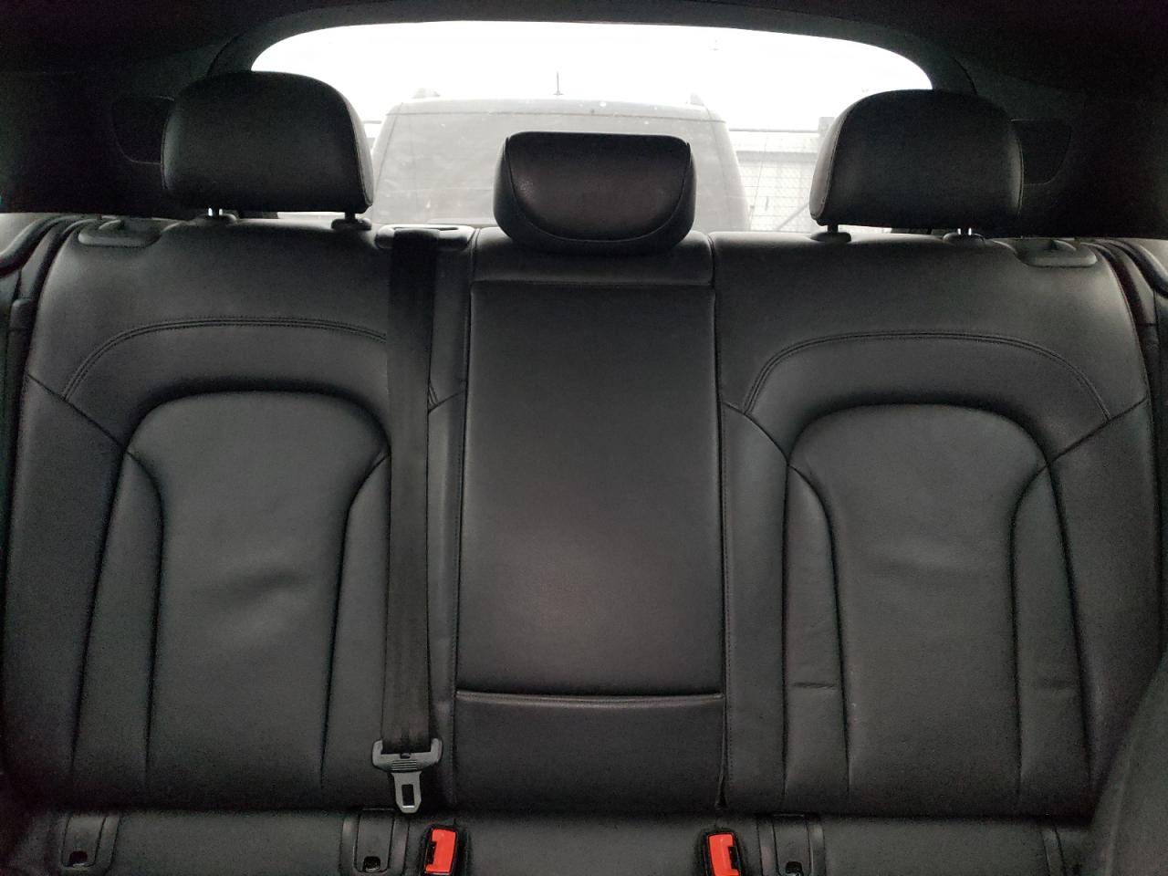 2015 Audi Q3 VIN WA1GFCFS7FR003855 Copart auction photo, side / minor dent/scratches damage thumbnail 10