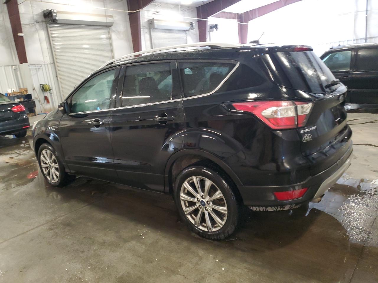 2017 Ford Escape VIN 1FMCU9J92HUE73501 Copart auction photo, front end damage thumbnail 2
