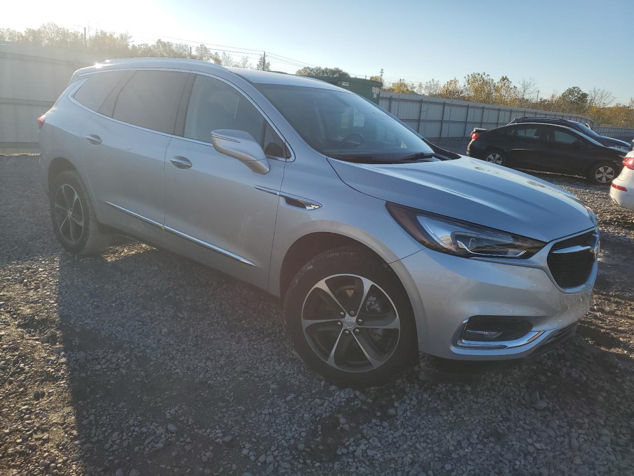 2021 Buick Enclave VIN 5GAERBKW2MJ244789 Copart auction photo, minor dent/scratches damage thumbnail 4