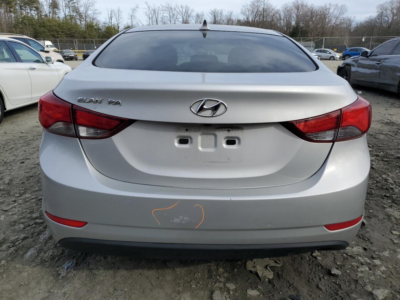 2015 Hyundai Elantra VIN 5NPDH4AE2FH633459 Copart auction photo, vandalism / minor dent/scratches damage thumbnail 6