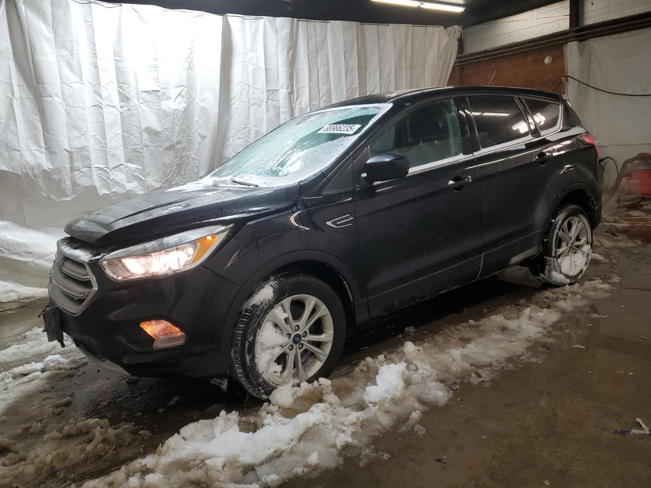 2017 Ford Escape VIN 1FMCU9G97HUB08545