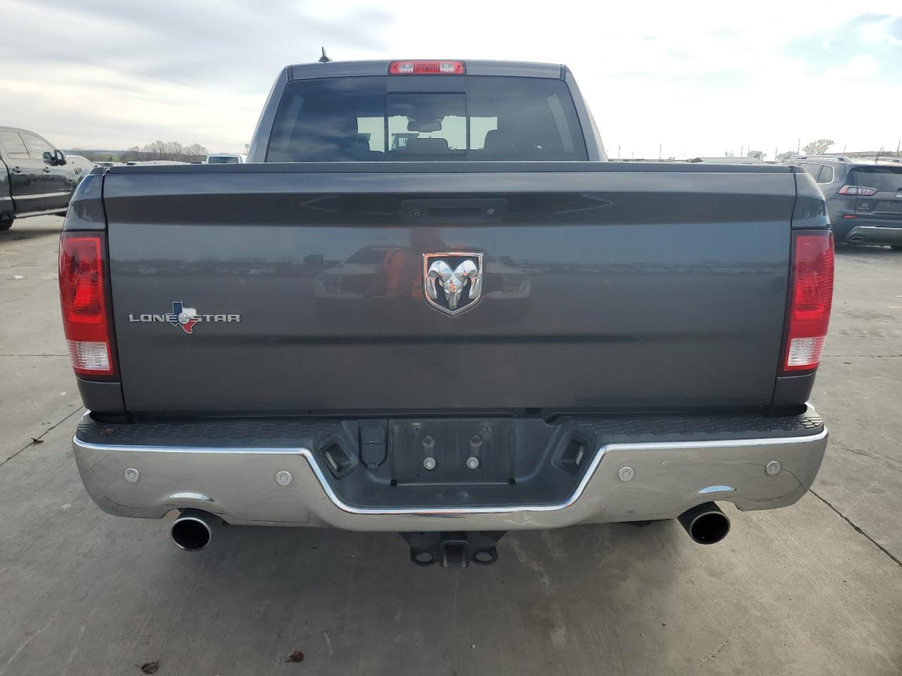 2017 RAM 1500 VIN 1C6RR6LT1HS847848 Copart auction photo, front end / side damage thumbnail 6