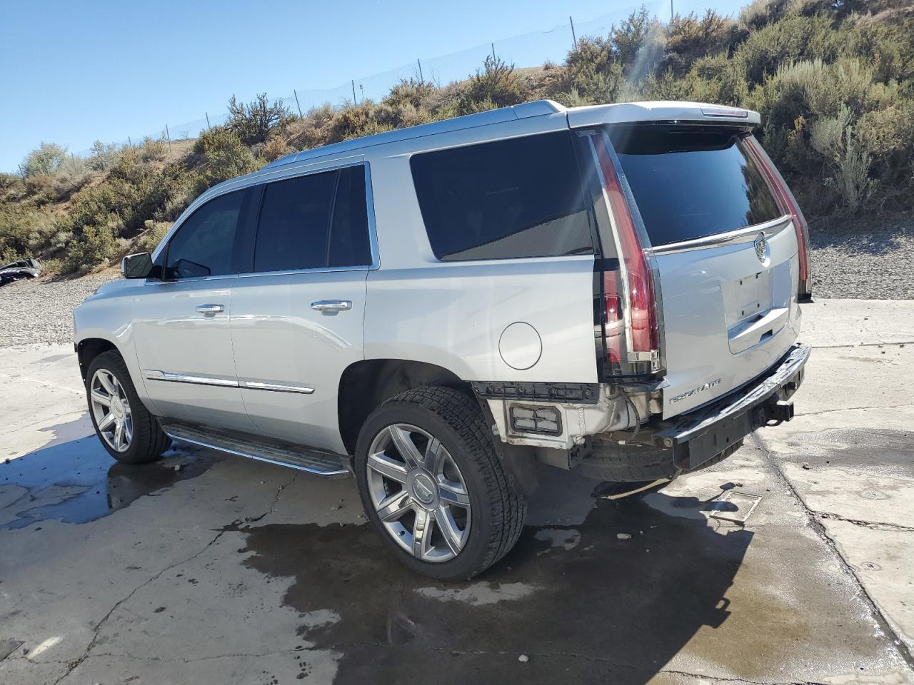 2015 Cadillac Escalade VIN 1GYS4BKJ0FR149408 Copart auction photo, front end / rear end damage thumbnail 2