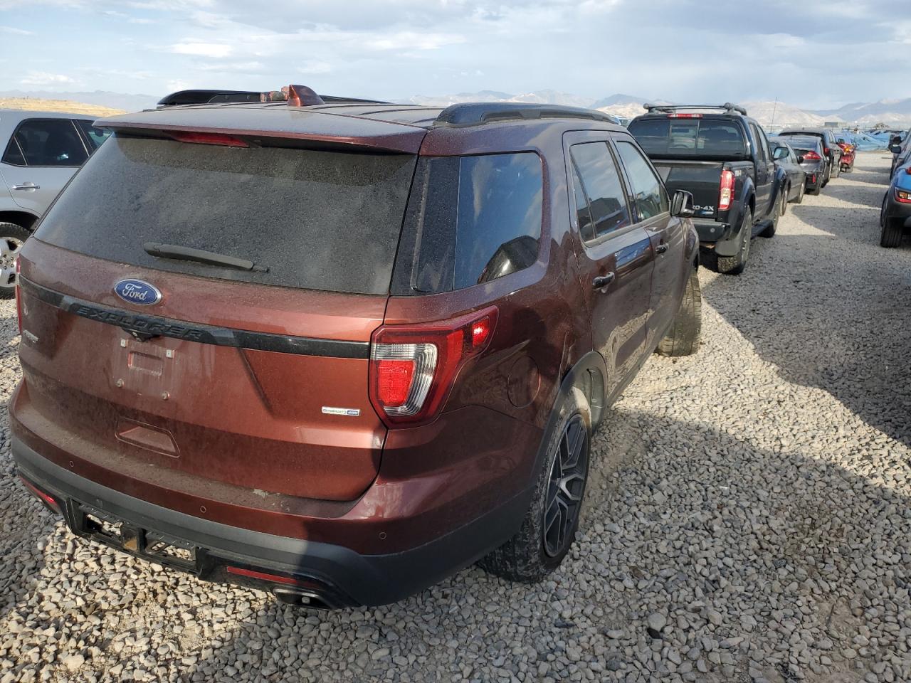 2016 Ford Explorer VIN 1FM5K8GT7GGA26509 Copart auction photo, minor dent/scratches damage thumbnail 3