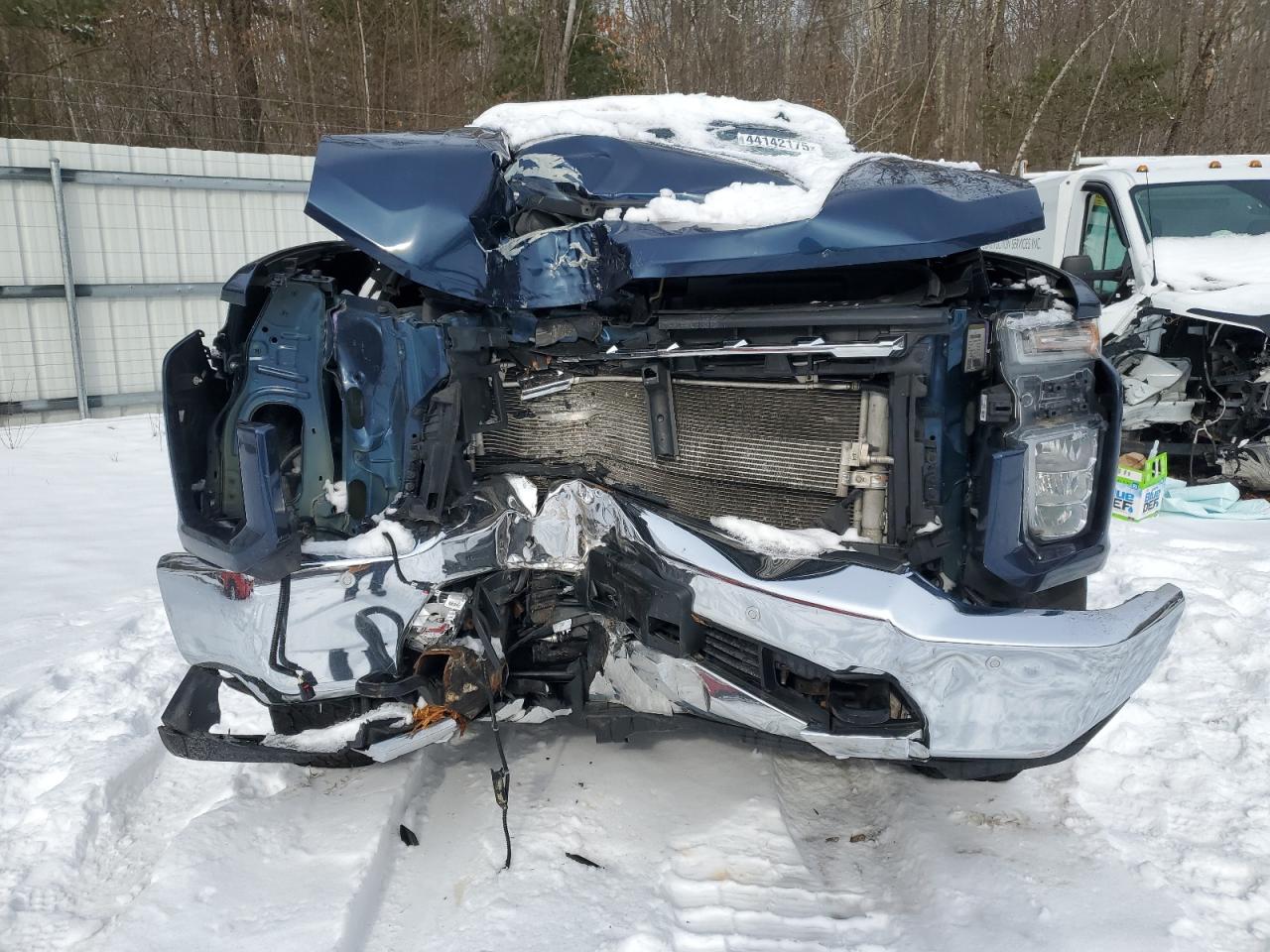 2020 Chevrolet Silverado VIN 1GC4YUEY4LF346814 Copart auction photo, front end / side damage thumbnail 5