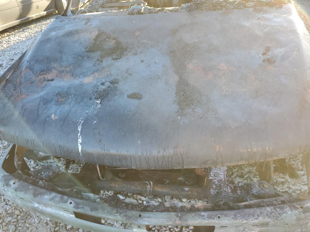 2000 Chevrolet Tahoe VIN 1GNEK13T6YJ147707 Copart auction photo, burn damage thumbnail 11