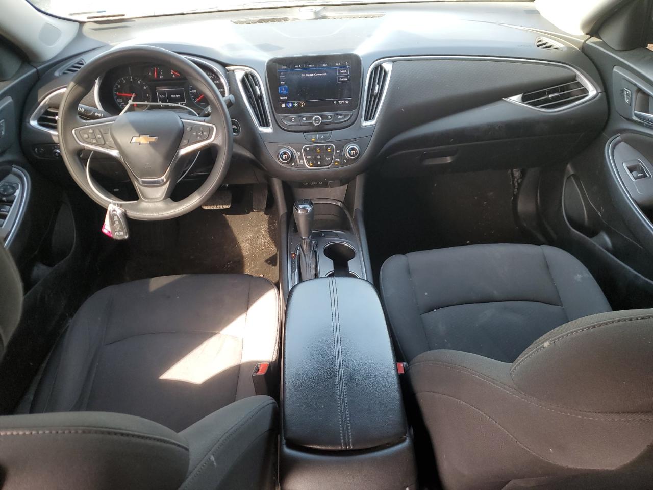 2020 Chevrolet Malibu VIN 1G1ZD5ST1LF104037 Copart auction photo, front end / minor dent/scratches damage thumbnail 8