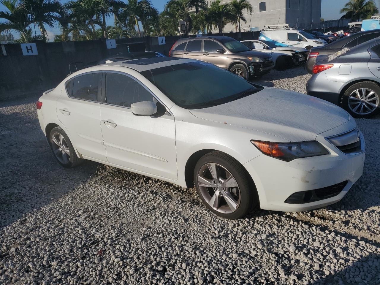 2013 Acura ILX VIN 19VDE1F7XDE014779 Copart auction photo, side / rear end damage thumbnail 4