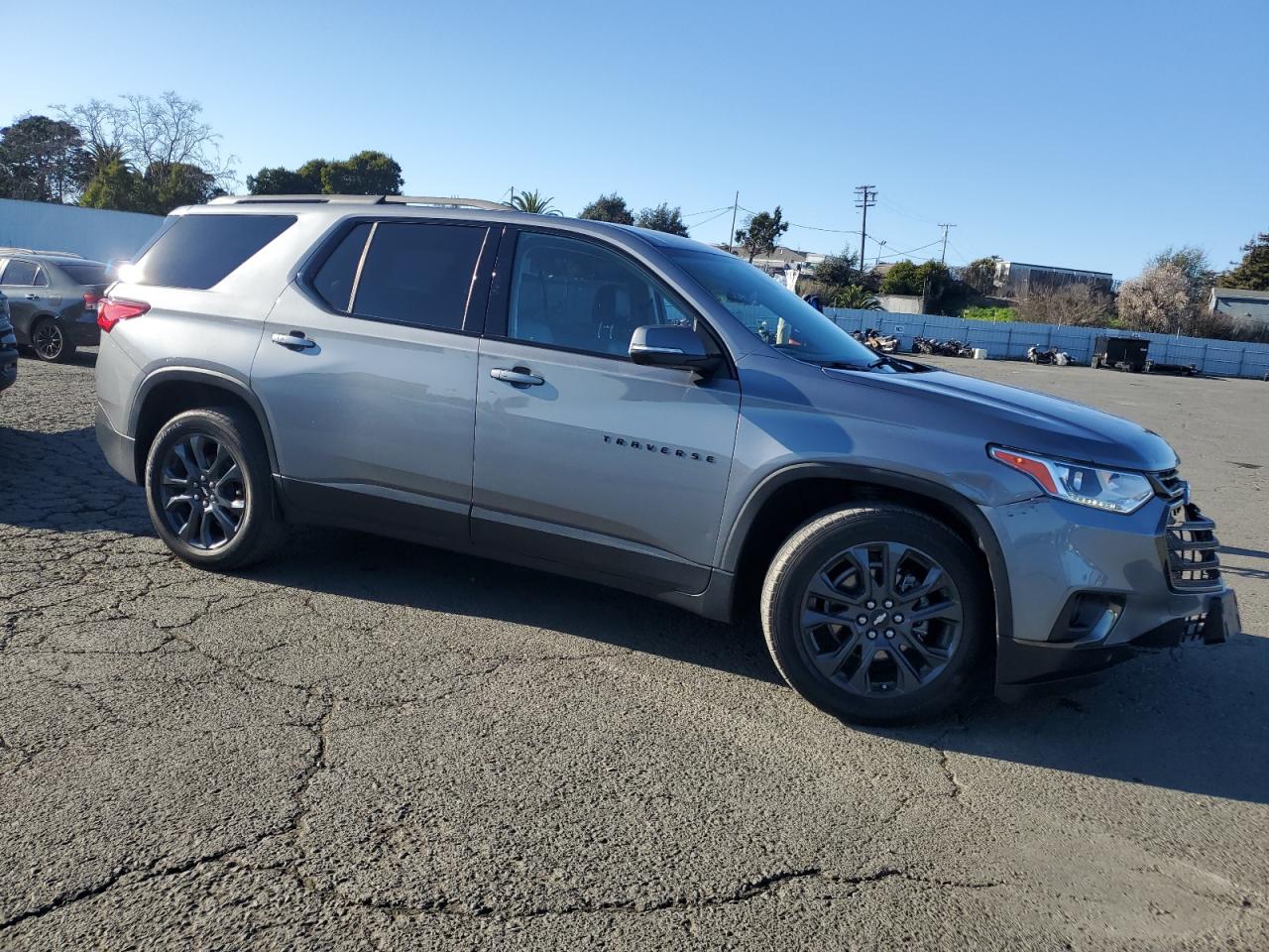 2021 Chevrolet Traverse VIN 1GNERJKW1MJ157806 Copart auction photo, rear end / all over damage thumbnail 4