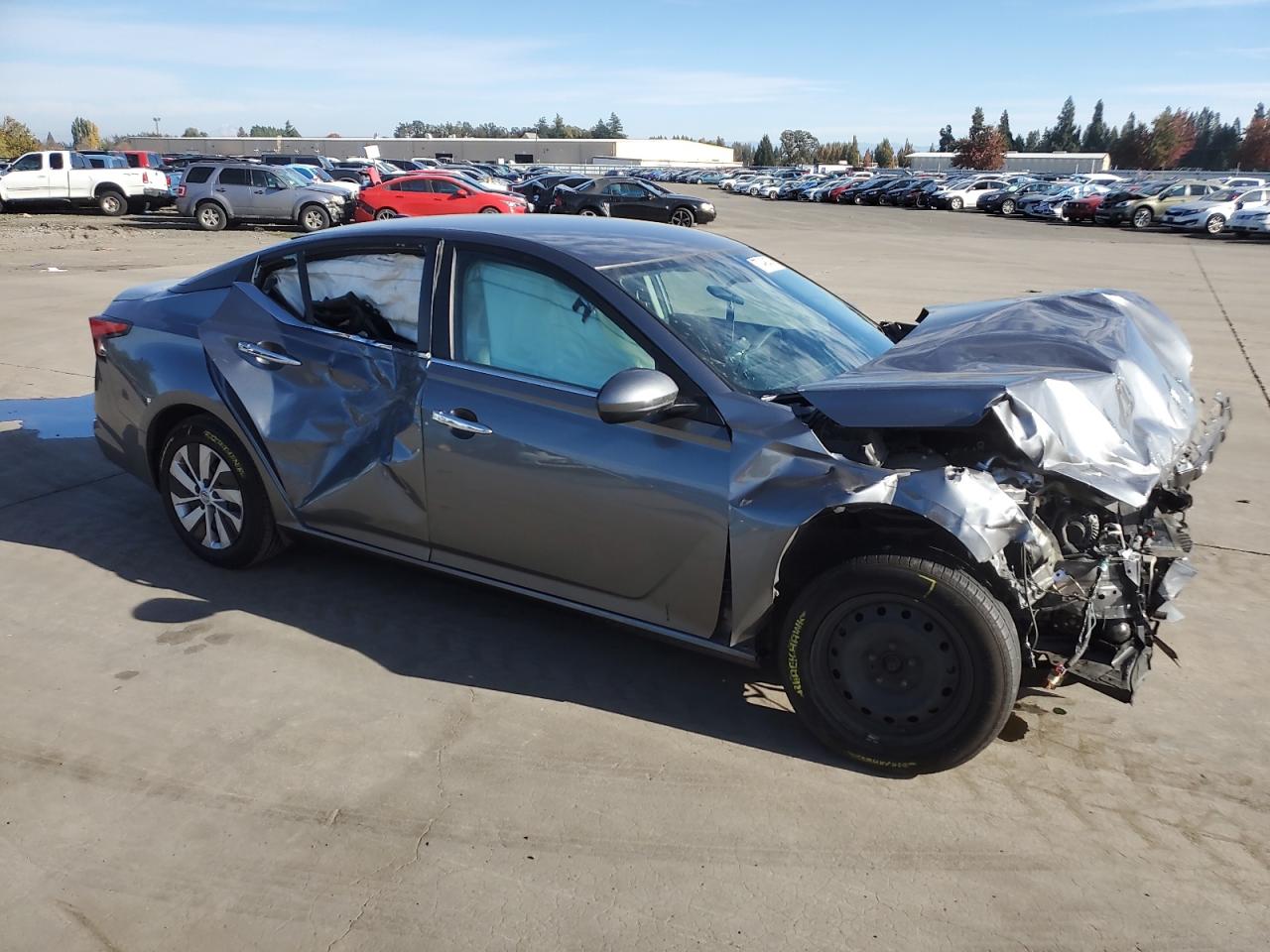 2020 Nissan Altima VIN 1N4BL4BV6LC264963 Copart auction photo, all over damage thumbnail 4