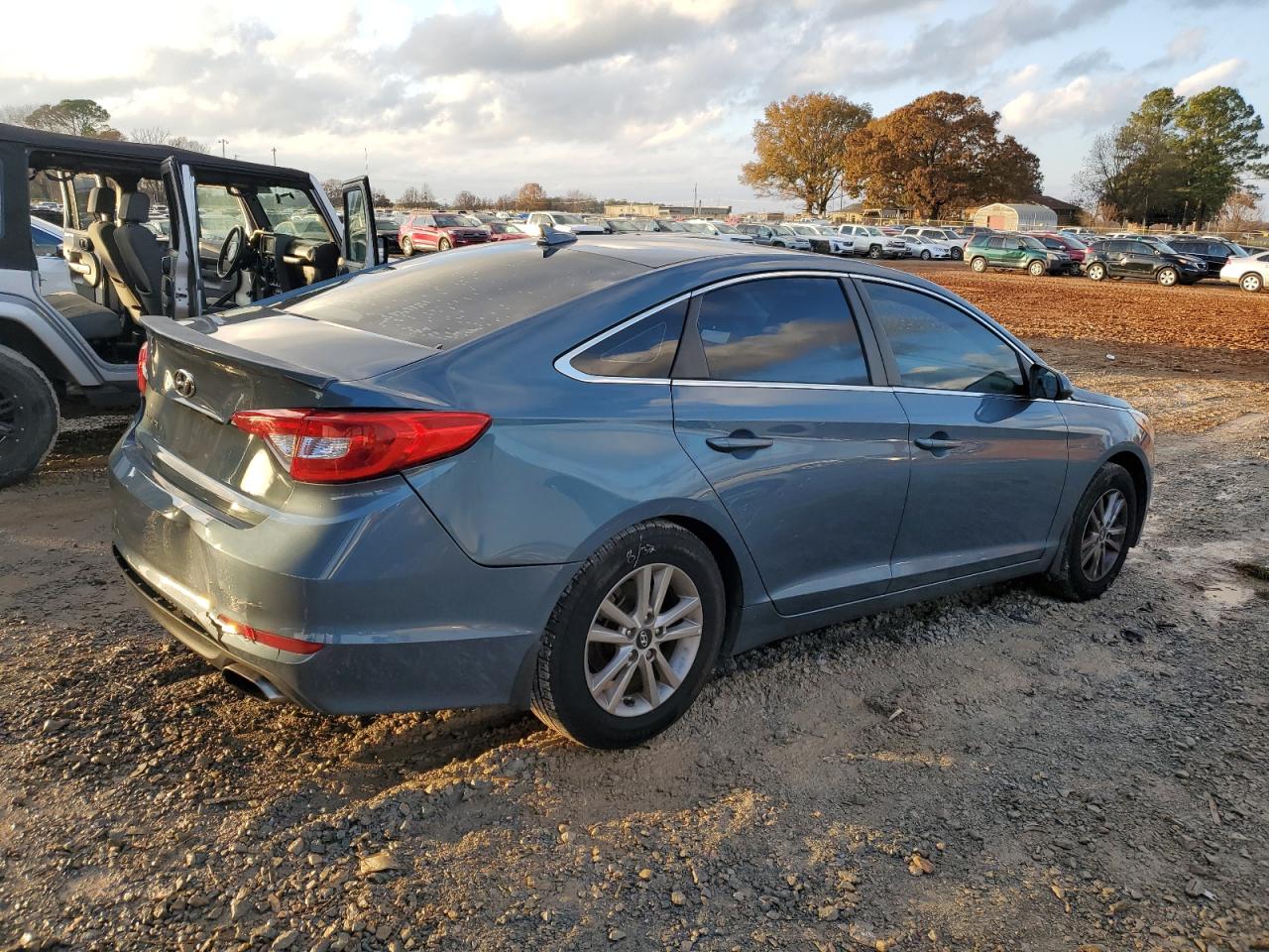 2017 Hyundai Sonata VIN 5NPE24AF1HH488478 Copart auction photo, rear end damage thumbnail 3