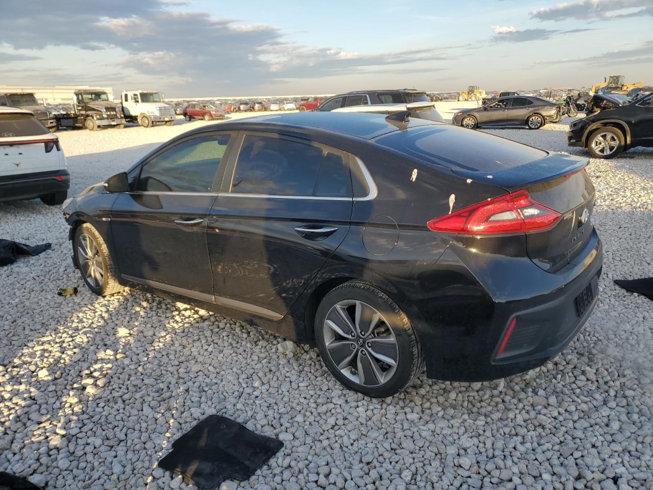 2018 Hyundai IONIQ VIN KMHC05LC9JU098192 Copart auction photo, front end damage thumbnail 2