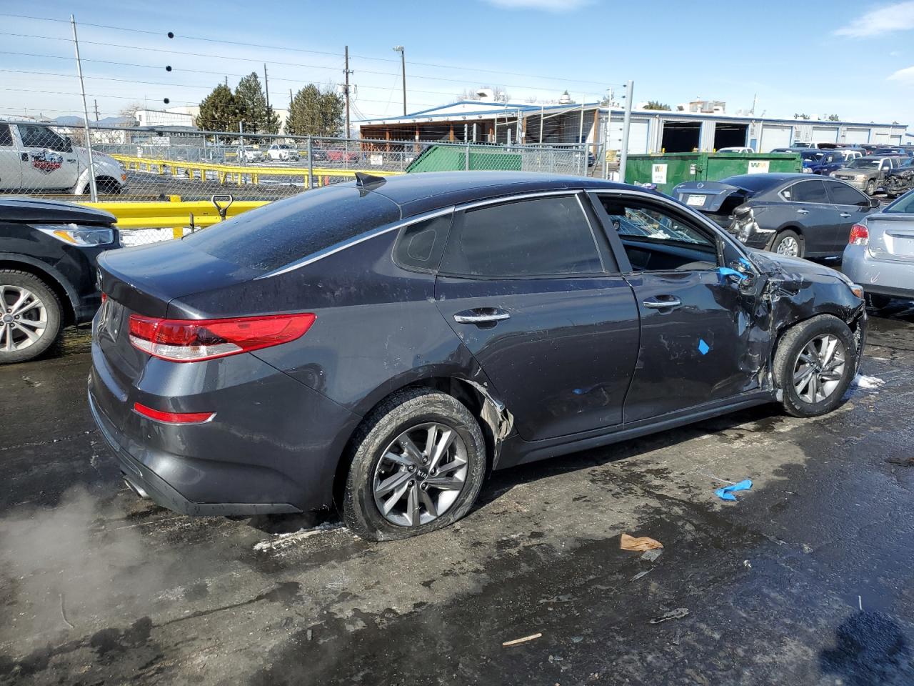 2019 KIA Optima VIN 5XXGT4L35KG296184 Copart auction photo, front end / side damage thumbnail 3