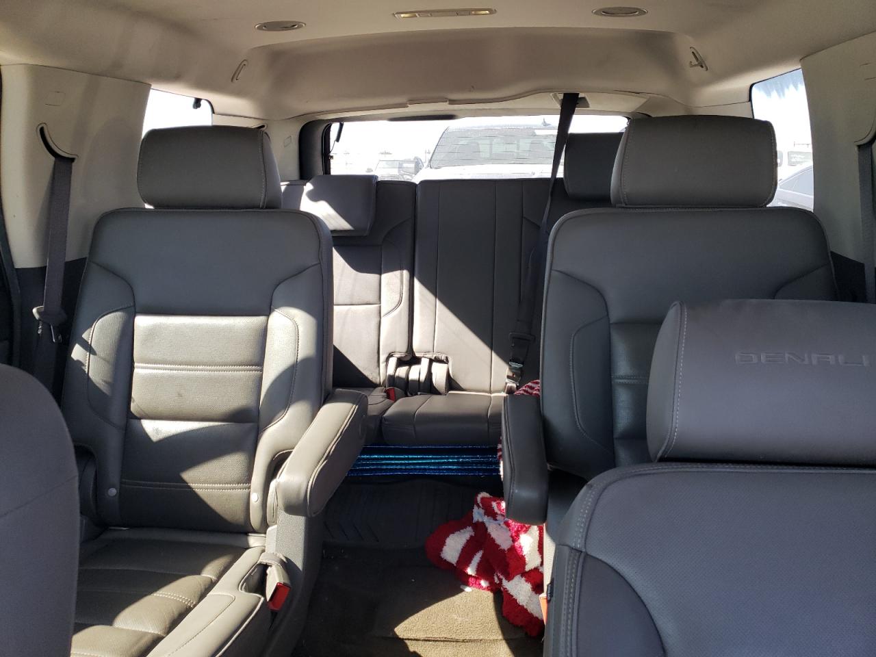 2017 GMC Yukon VIN 1GKS2CKJ9HR381868 Copart auction photo, water/flood / minor dent/scratches damage thumbnail 10